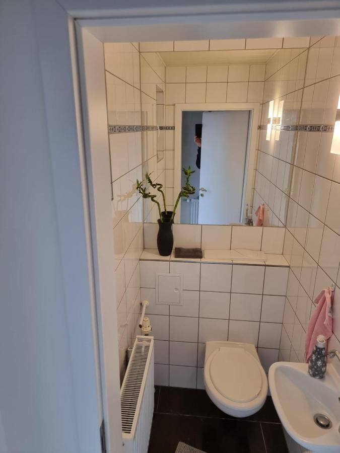 Gaestehaus-Ferienwohnung-Appartement Mit Terrasse - Naehe Kliniken/ Herzzentrum Бад Ойнхаузен Екстериор снимка